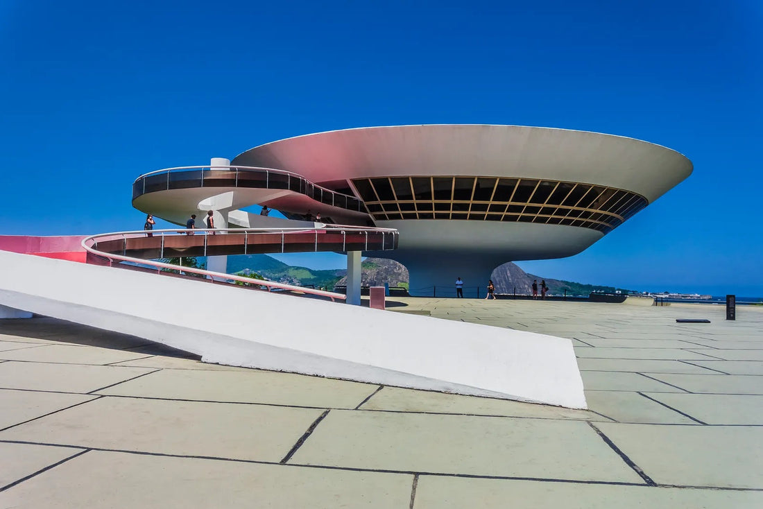 7 Iconic Buildings Worldwide You Must See In Your Lifetime